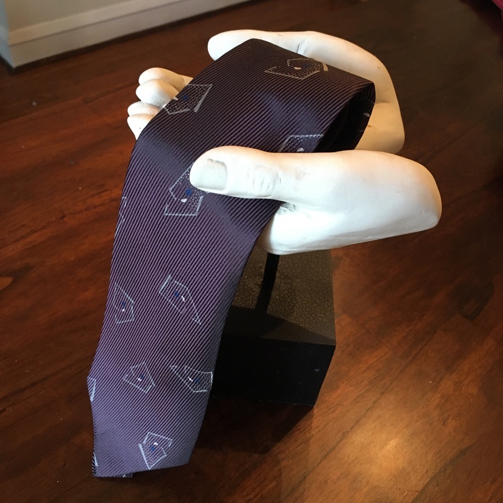 Valentino 100% silk tie made in Italy. modern look, casual or formal wear